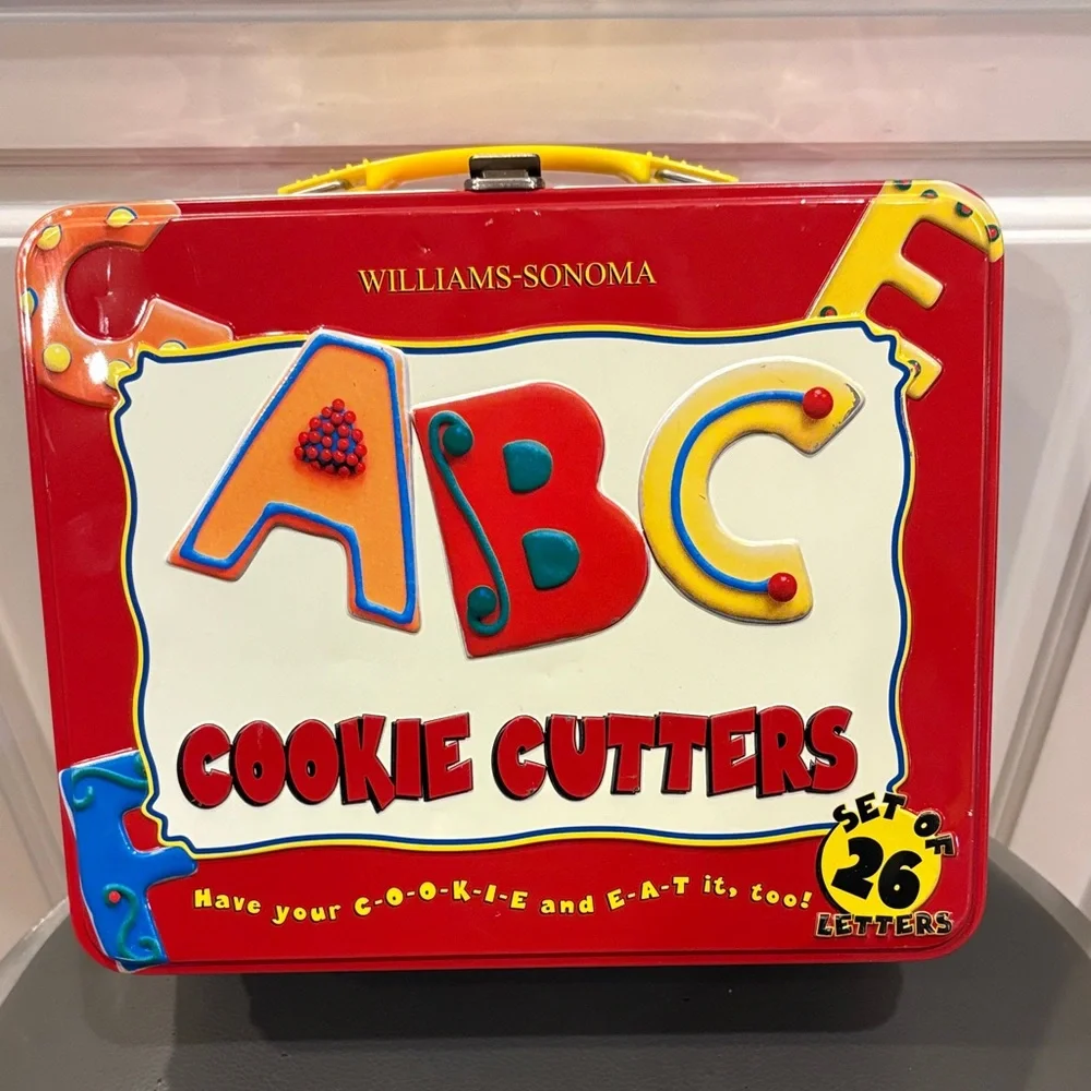 Like New Williams Sonoma ABC Cookie Cutters Set 3